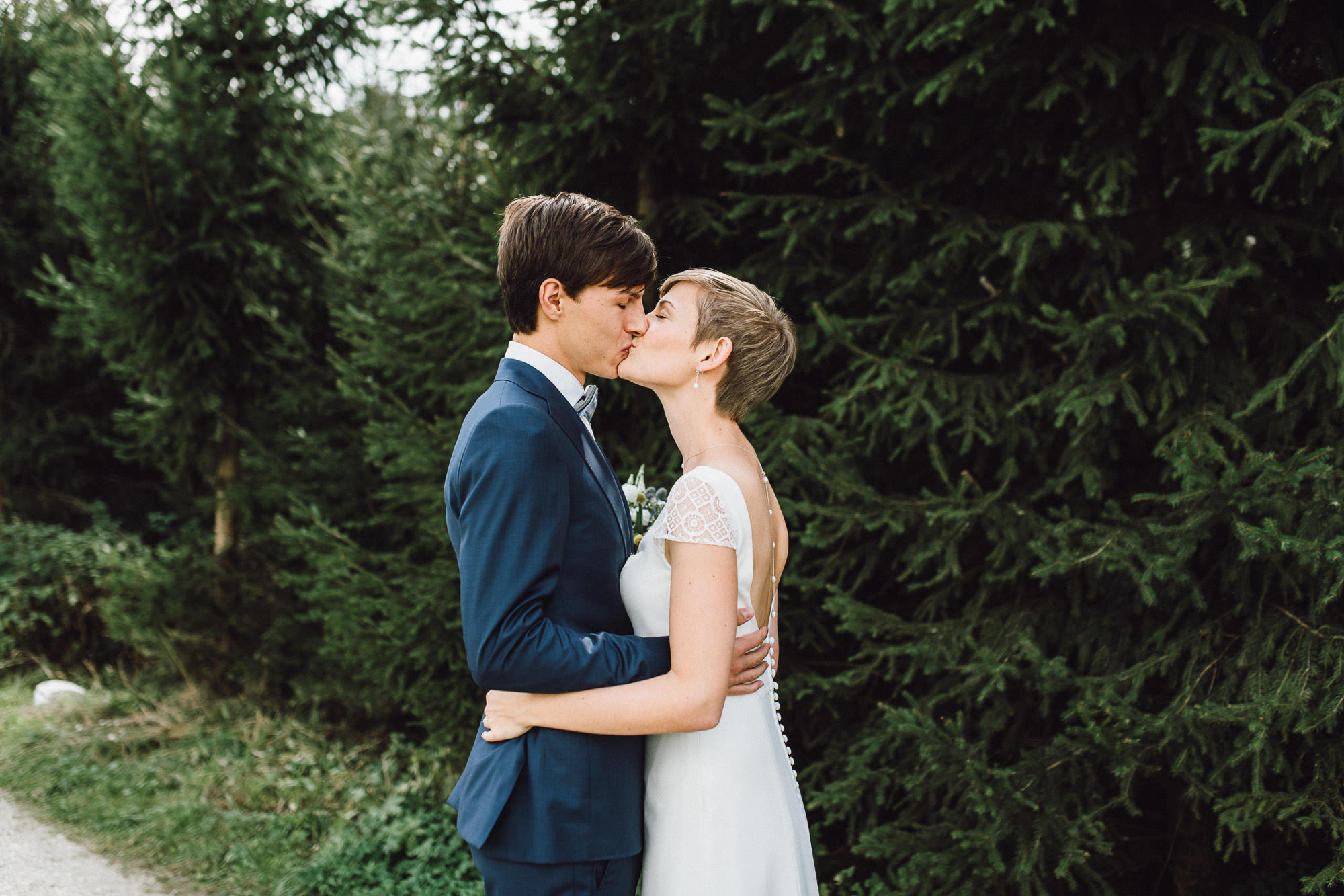 greenery-wedding-hochzeit-prielhof-sukkulenten-scheyern-lauraelenaphotography-024