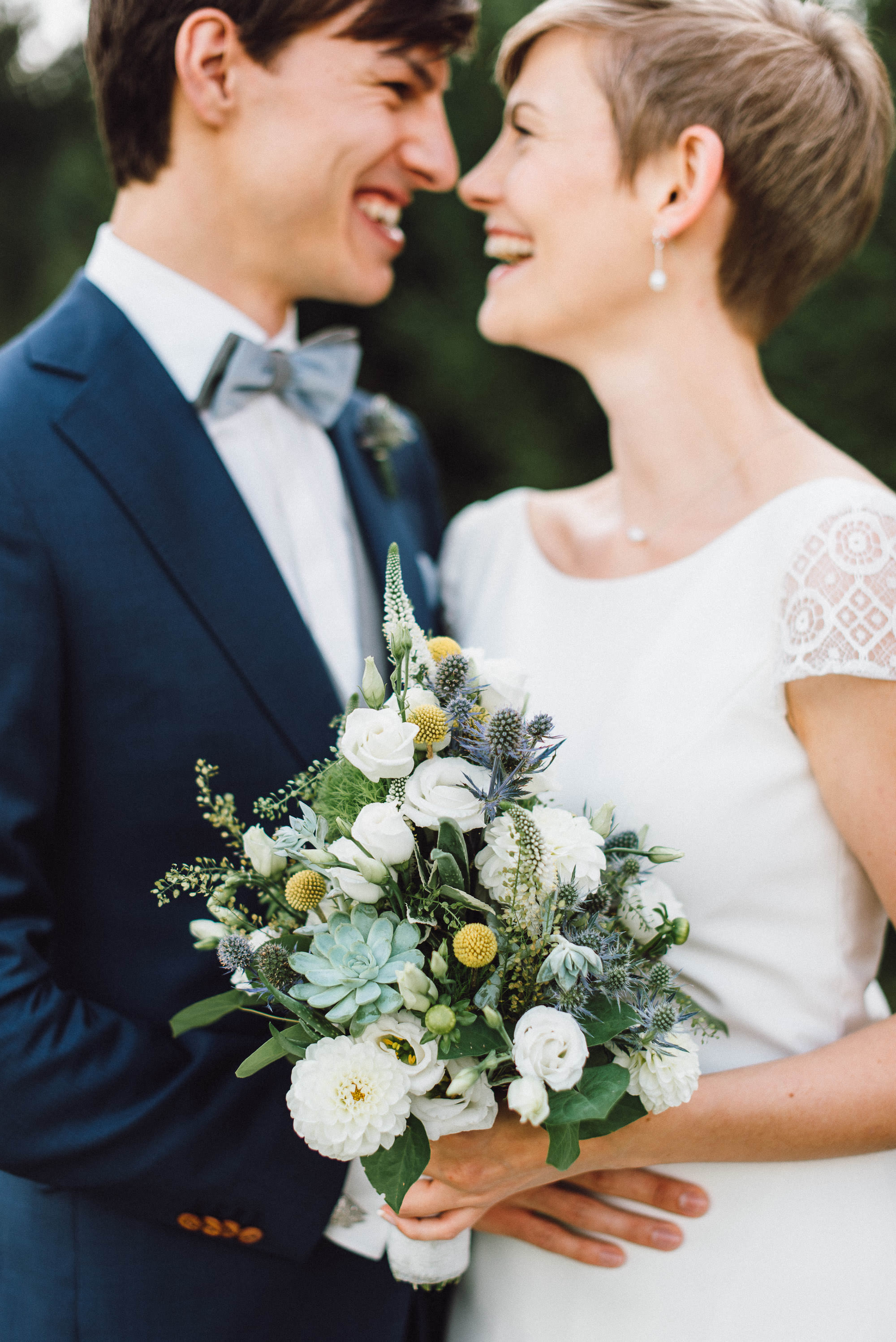 greenery-wedding-hochzeit-prielhof-sukkulenten-scheyern-lauraelenaphotography-027