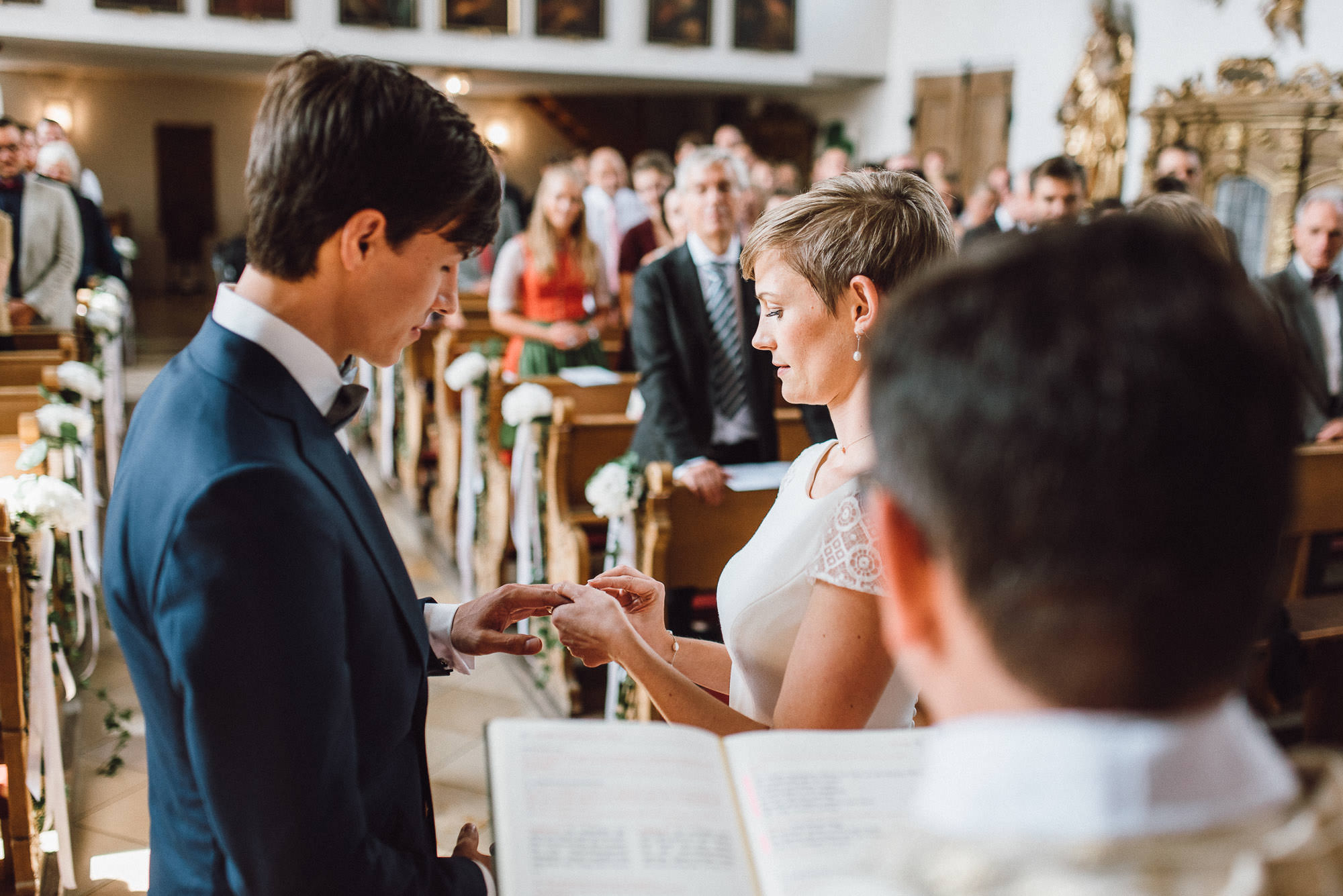 greenery-wedding-hochzeit-prielhof-sukkulenten-scheyern-lauraelenaphotography-046