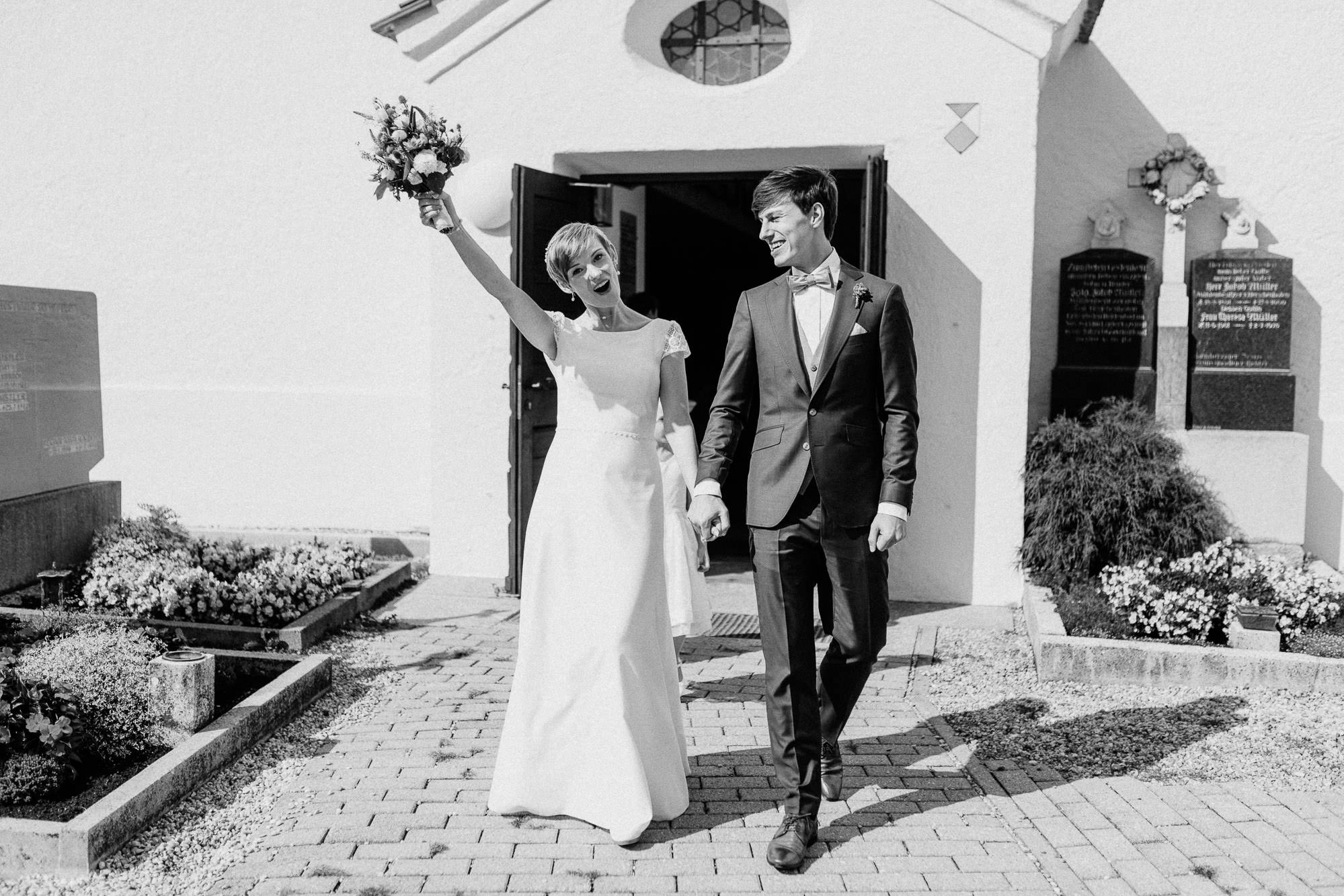 greenery-wedding-hochzeit-prielhof-sukkulenten-scheyern-lauraelenaphotography-053