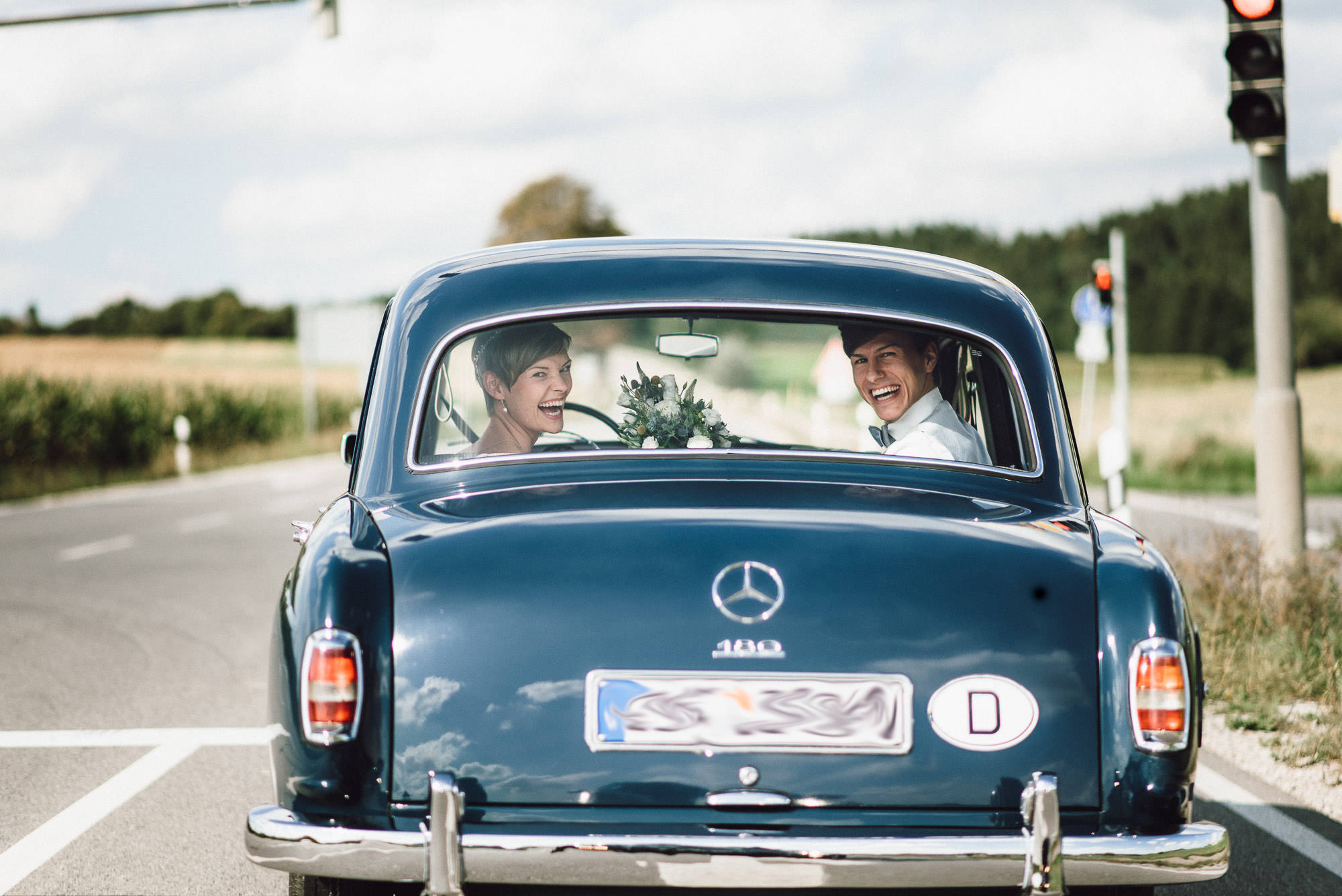 greenery-wedding-hochzeit-prielhof-sukkulenten-scheyern-lauraelenaphotography-055