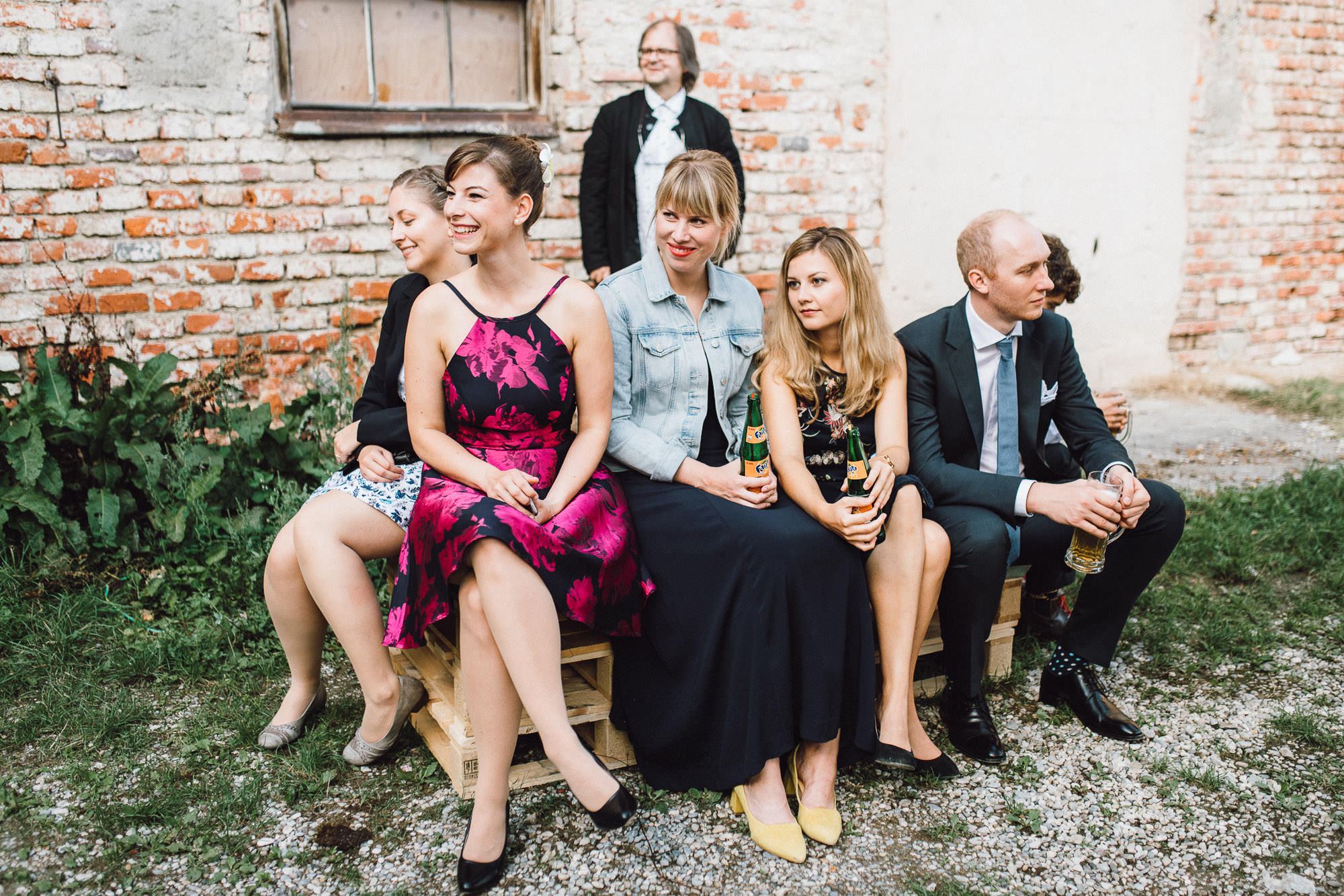 greenery-wedding-hochzeit-prielhof-sukkulenten-scheyern-lauraelenaphotography-069