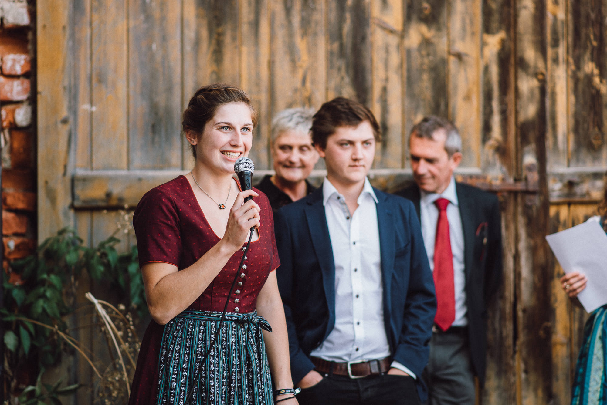 greenery-wedding-hochzeit-prielhof-sukkulenten-scheyern-lauraelenaphotography-073