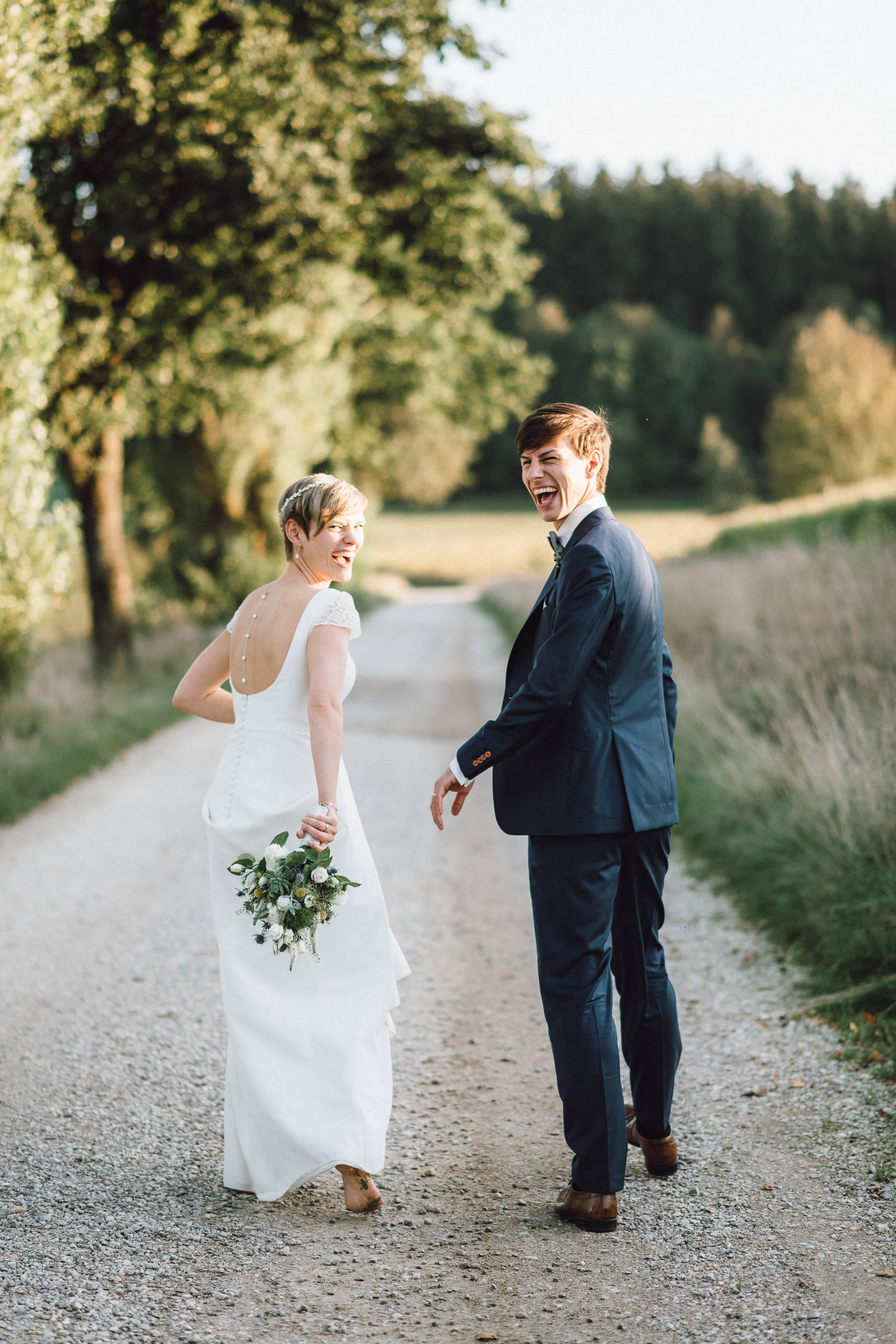 greenery-wedding-hochzeit-prielhof-sukkulenten-scheyern-lauraelenaphotography-078