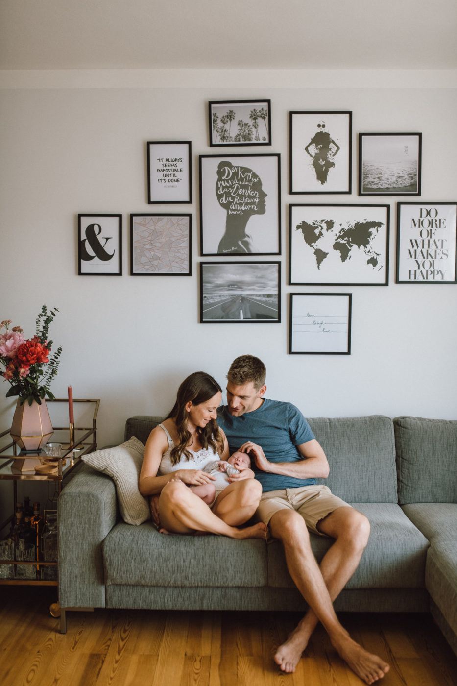 Familienportrait in der eigenen Wohnung